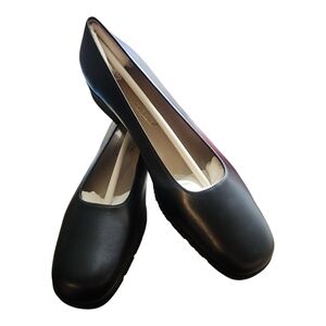 Salvatore Ferragamo Vintage  Black Leather Square Toe Pumps Size 7.5 B NWOB